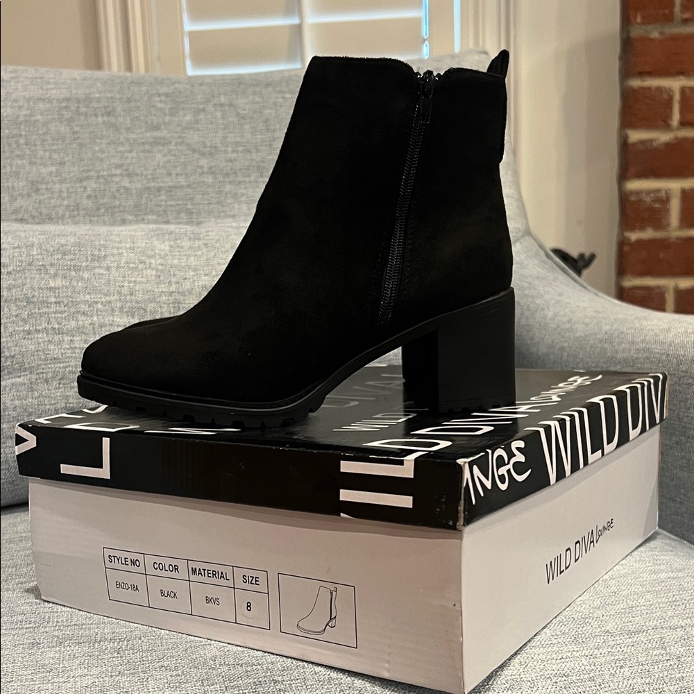 Wild Diva black boots